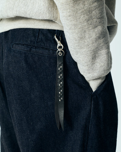 ROUND & PYRAMID STUDS LEATHER SHORT KEY RING
