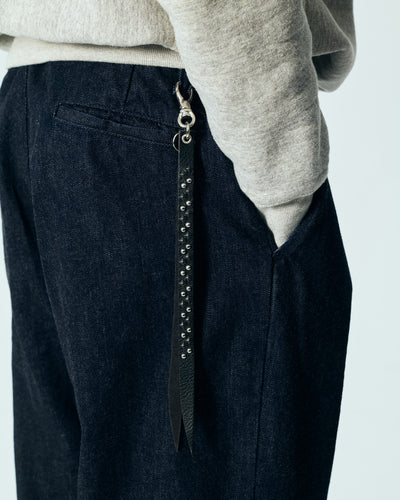 ROUND & PYRAMID STUDS LEATHER LONG KEY RING