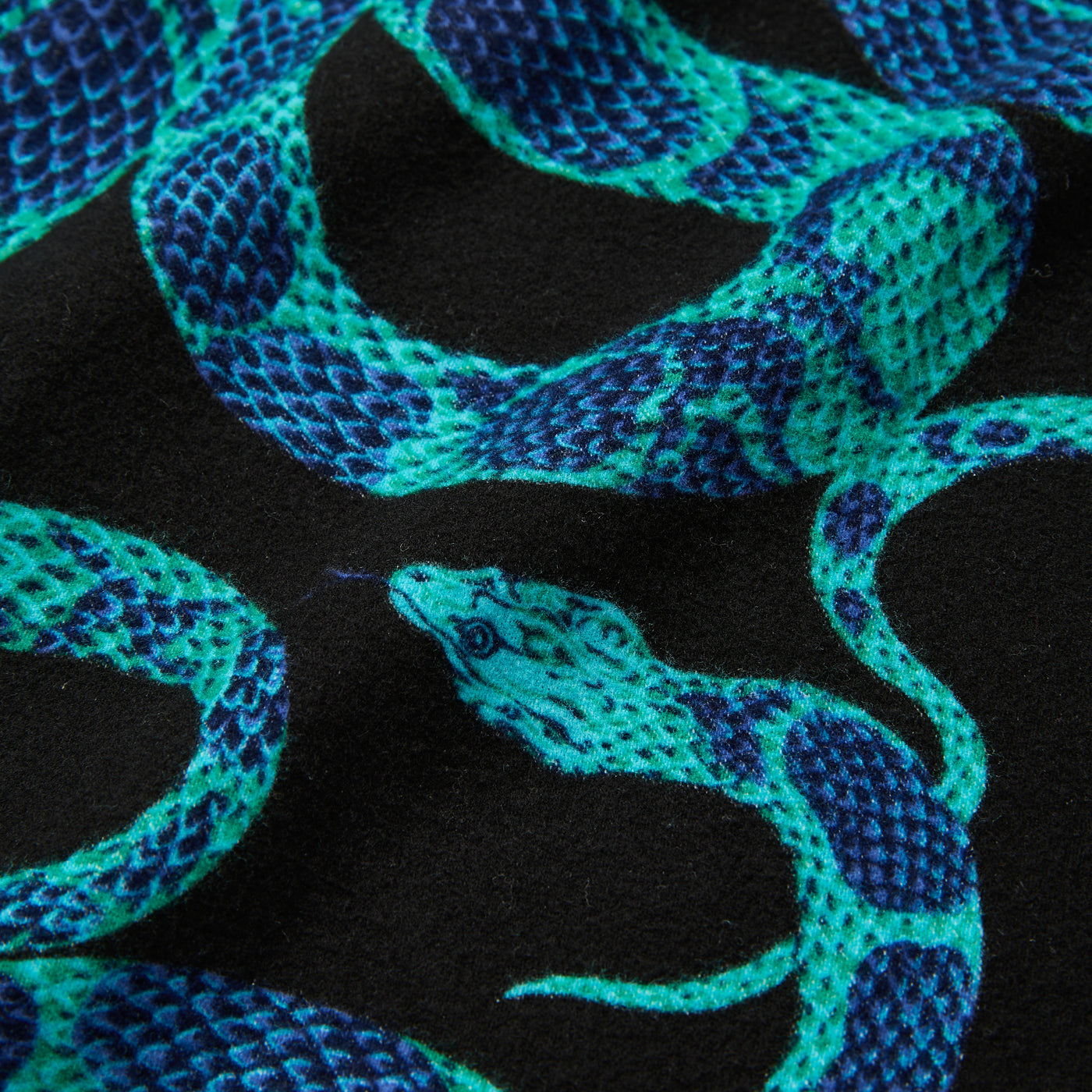 PRINT NEL L/S SH ＜SNAKE PATTERN＞