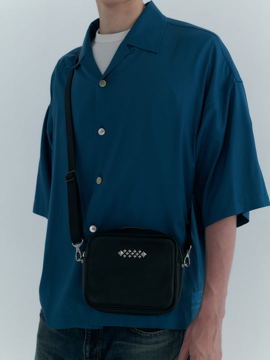 STUDS LEATHER SHOULDER BAG <BOX TYPE> – CALEE ONLINE STORE STUDS LEATHER SHOULDER BAG <BOX TYPE> – CALEE ONLINE STORE