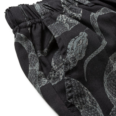 ALLOVER SNAKE PATTERN EASY SHORTS ＜EXCLUSIVE＞