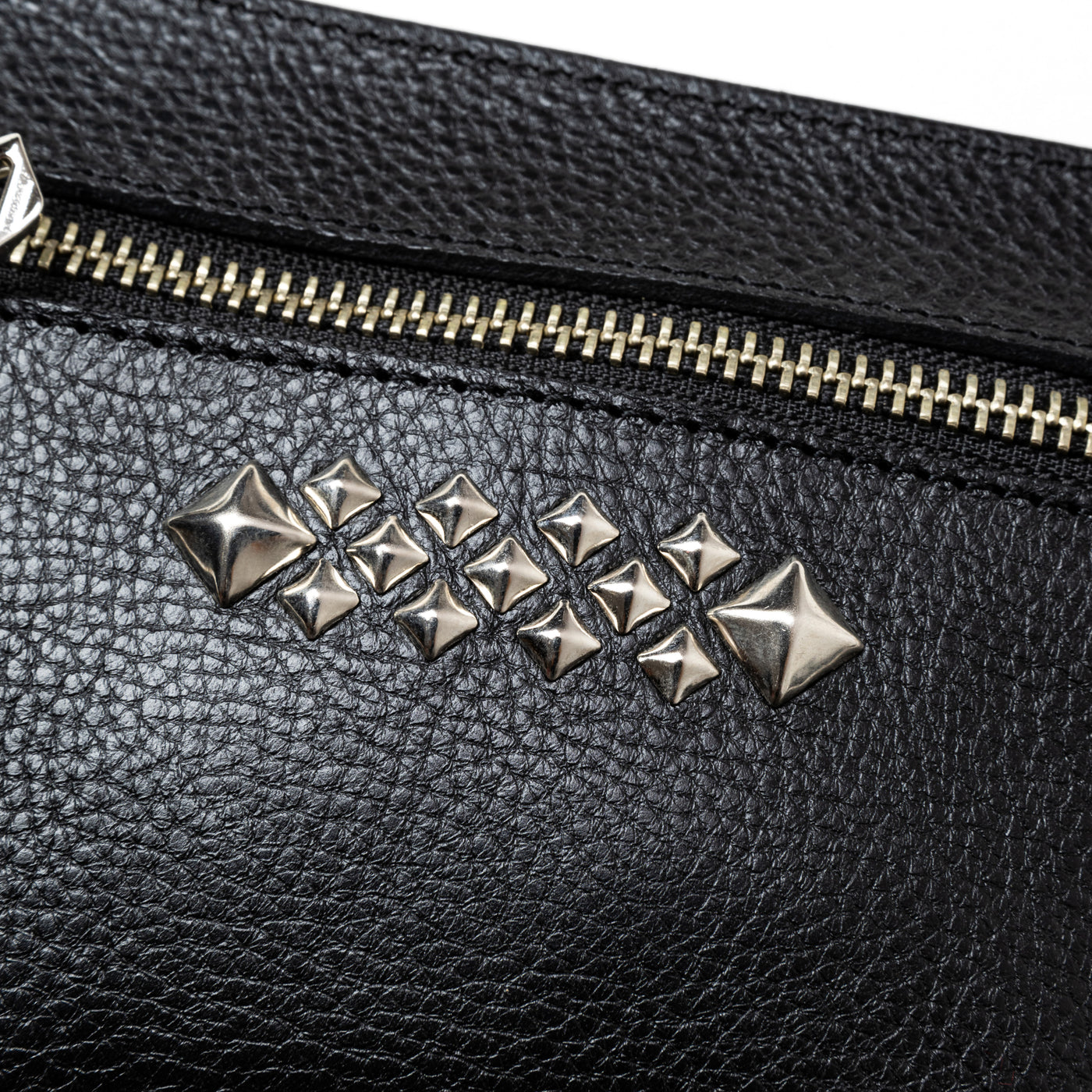 STUDS LEATHER ZIP POUCH