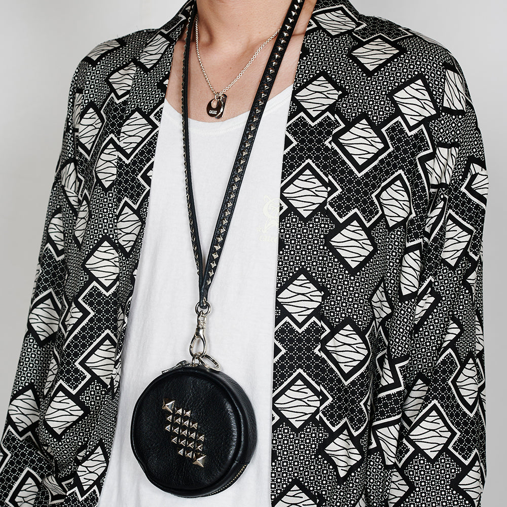 STUDS LEATHER ROUND TYPE MULTI POUCH – CALEE ONLINE STORE