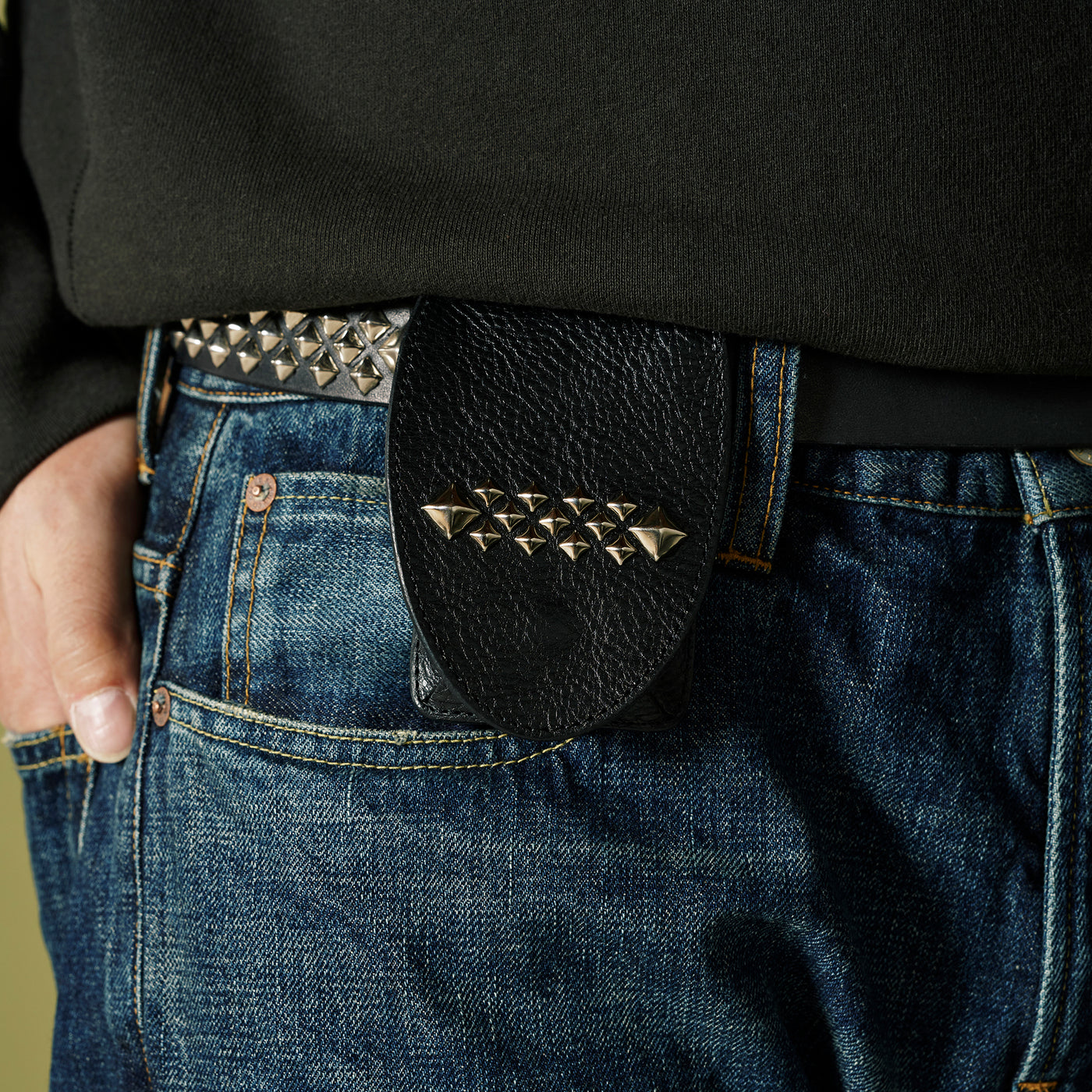 STUDS LEATHER MULTI COIN CASE