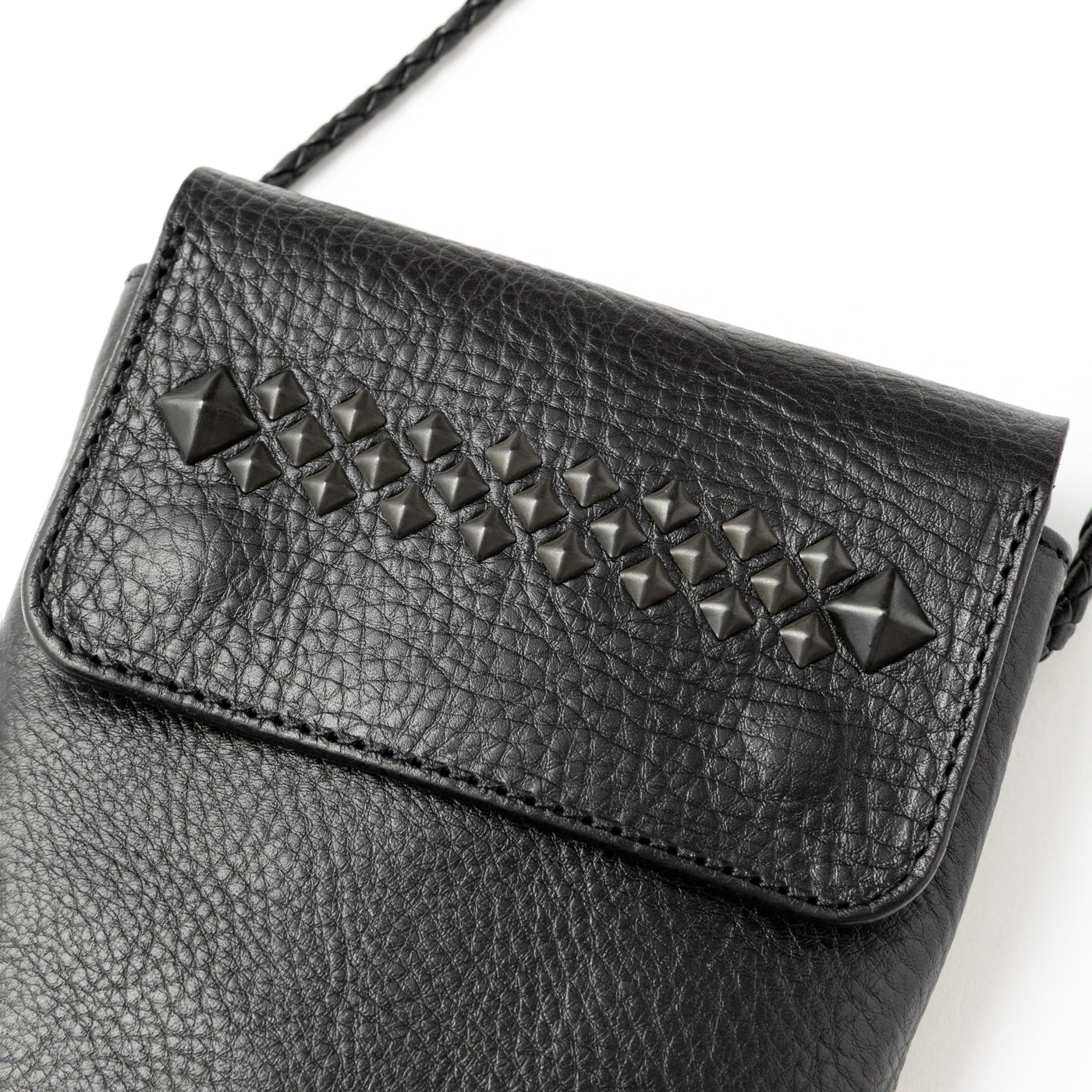 BLACK STUDS LEATHER SHOULDER POUCH ＜EXCLUSIVE＞