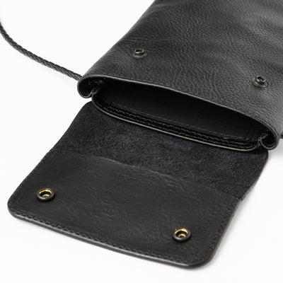 BLACK STUDS LEATHER SHOULDER POUCH ＜EXCLUSIVE＞