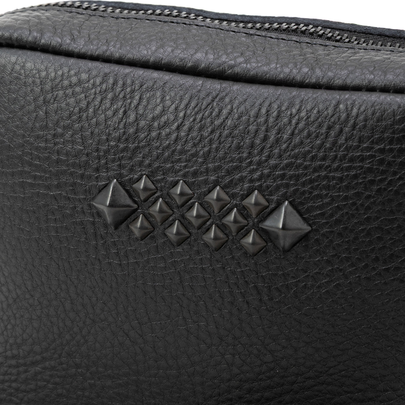 BLACK STUDS LEATHER SHOULDER BAG ＜EXCLUSIVE＞