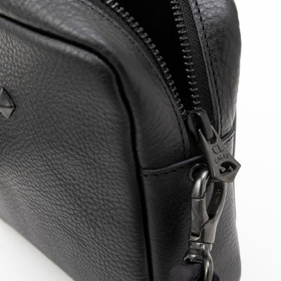 BLACK STUDS LEATHER SHOULDER BAG ＜EXCLUSIVE＞