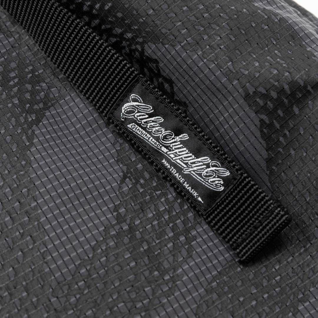 DOTAIR®︎ SNAKE PATTERN EASY SHORTS – CALEE ONLINE STORE