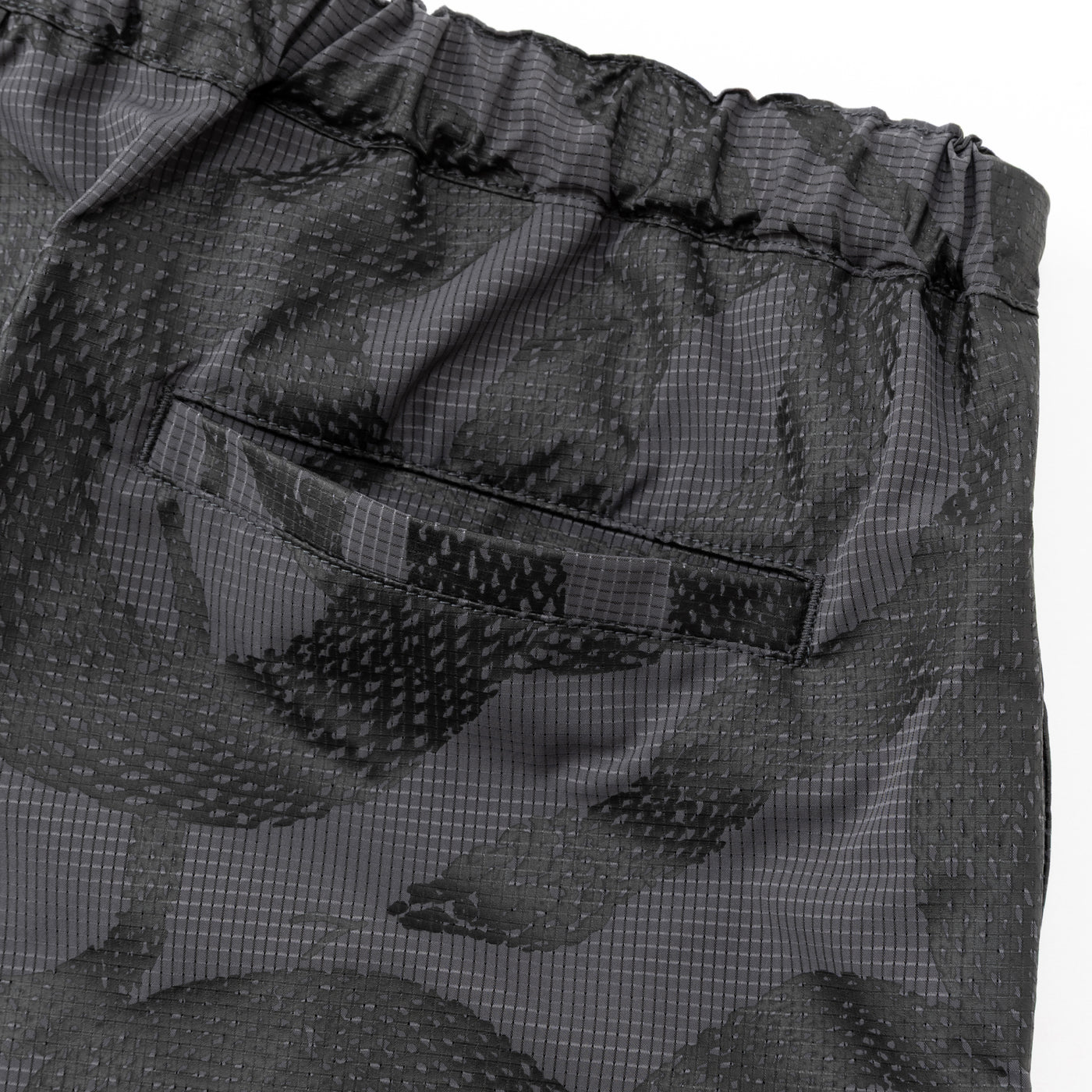 DOTAIR®︎ SNAKE PATTERN EASY SHORTS – CALEE ONLINE STORE