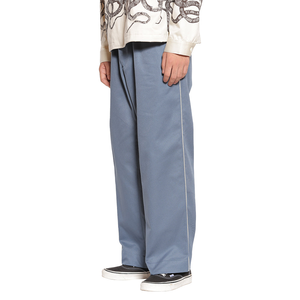 SIDE LINE TUCK TROUSERS