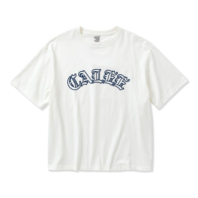 DROP SHOULDER CALEE ARCH LOGO T-SHIRT