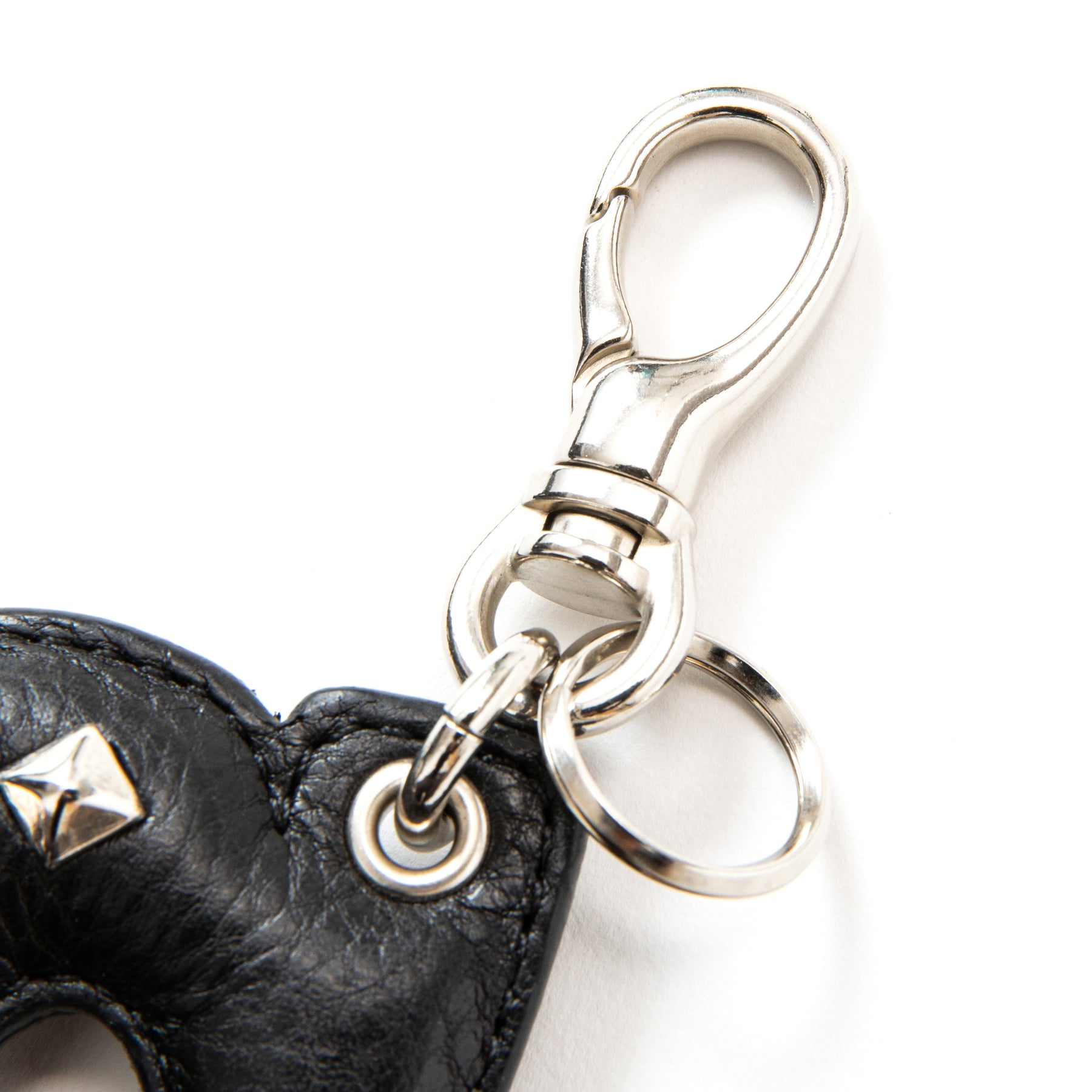 STUDS LEATHER LOGO & HOTEL KEY RING -TYPE A- – CALEE ONLINE STORE